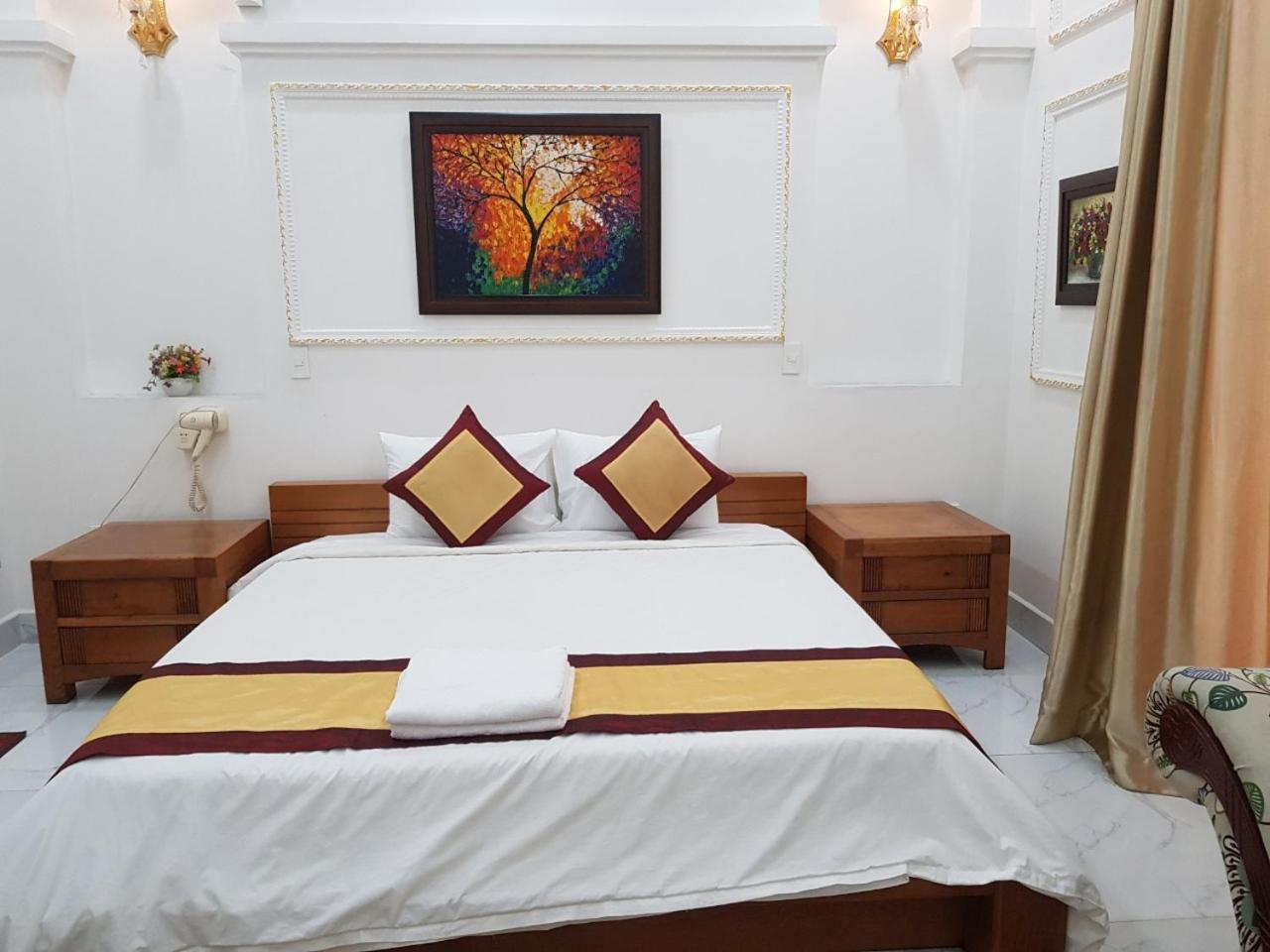 Kim Cuong - Hotel Near Tan Son Nhat Airport Ho Şi Min Exterior foto